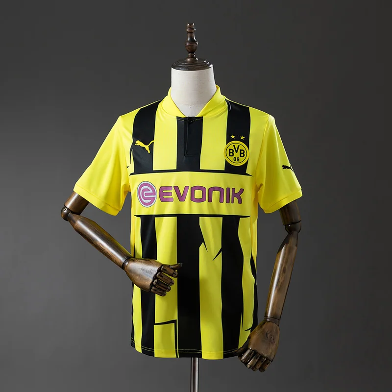 Borussia Dortmund 2012/13 Home Jersey - Retro, front-view photograph