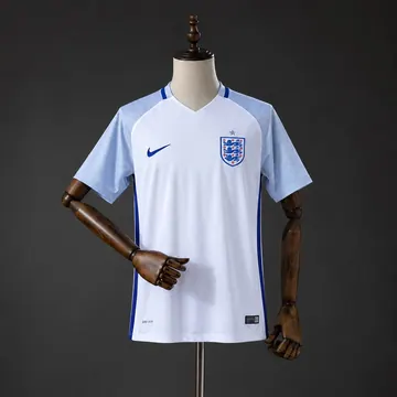 England 2016 Home Jersey - Retro, front-view photograph