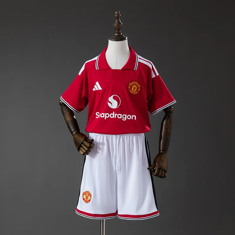 Manchester United 2026/27 Home Kids Kit - Kids, front-view photograph