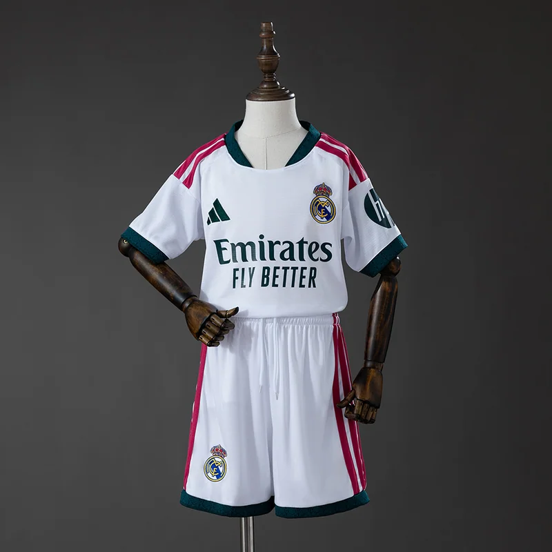 Real Madrid 2026/27 Home Kids Kit - Kids, front-view photograph